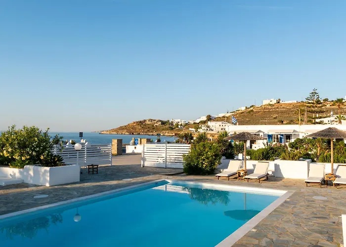 Hotel Paros By Kottas 3*